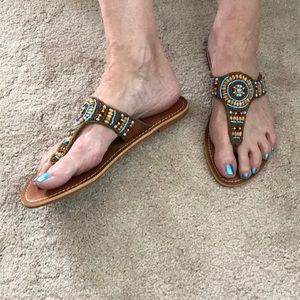 Unionbay beaded thongs